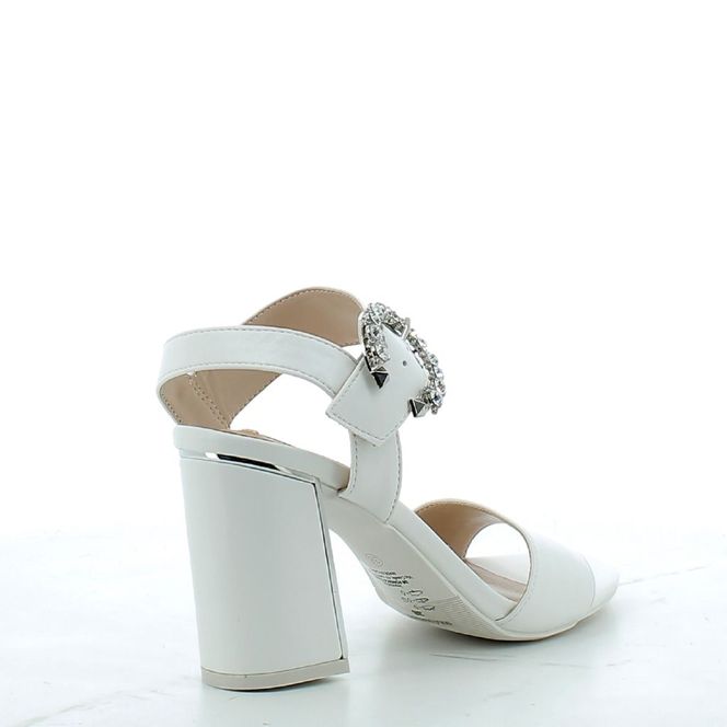 Scarpe solo soprani 2025