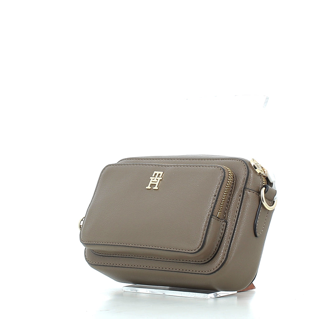 Tommy Hilfiger women's bag 18120P26 R07