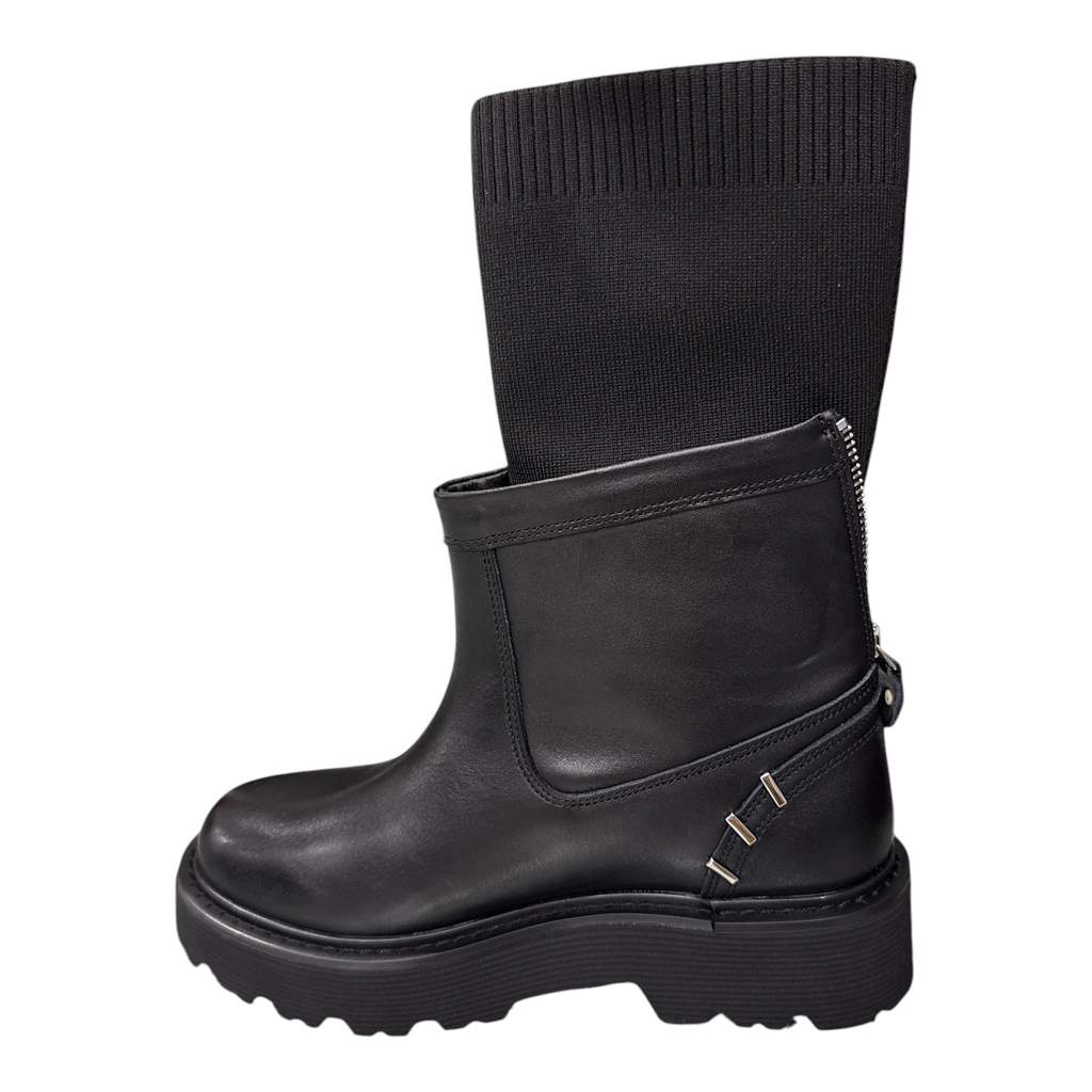 Stivaletto donna Cult nero in pelle con gambale in tessuto elasticizzato e suola carrarmato