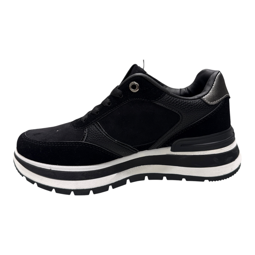 Sneaker NEED da donna in camoscio e pelle nera con suola platform a contrasto bianca e nera